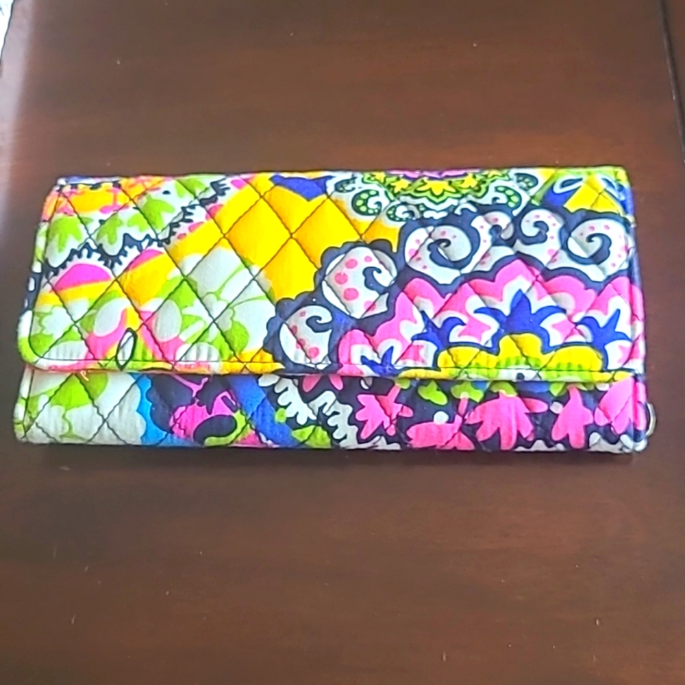 Vera Bradley Wallet Beautiful